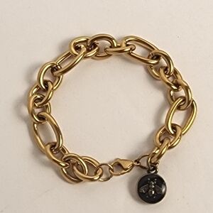 Gold Tone Chunky Chain Bracelet with Gucci Bee Charm